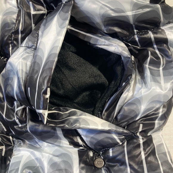 NWOT Ugg Catherina Coat, Wavelength Pattern, Size Medium - Picture 8 of 15